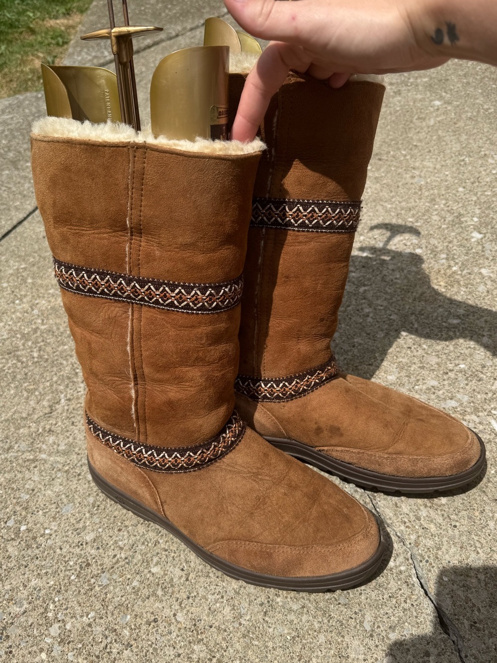 UGG Sunburst Tall Sheepskin Suede Boots Size 10 Chestnut Embroidered Braid EUC